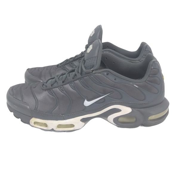 nike air max plus txt